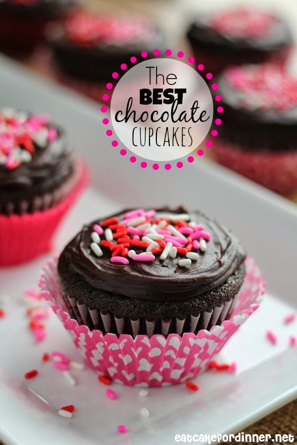 The Best Chocolate Cupcakes with Cheesecake Pudding Filling
