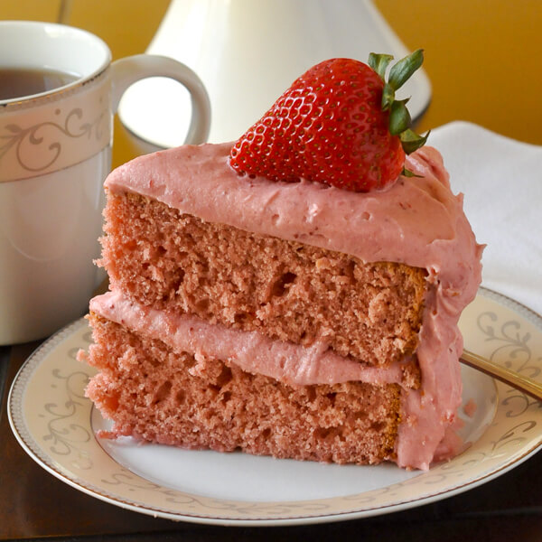 Strawberry Cheesecake Cake
