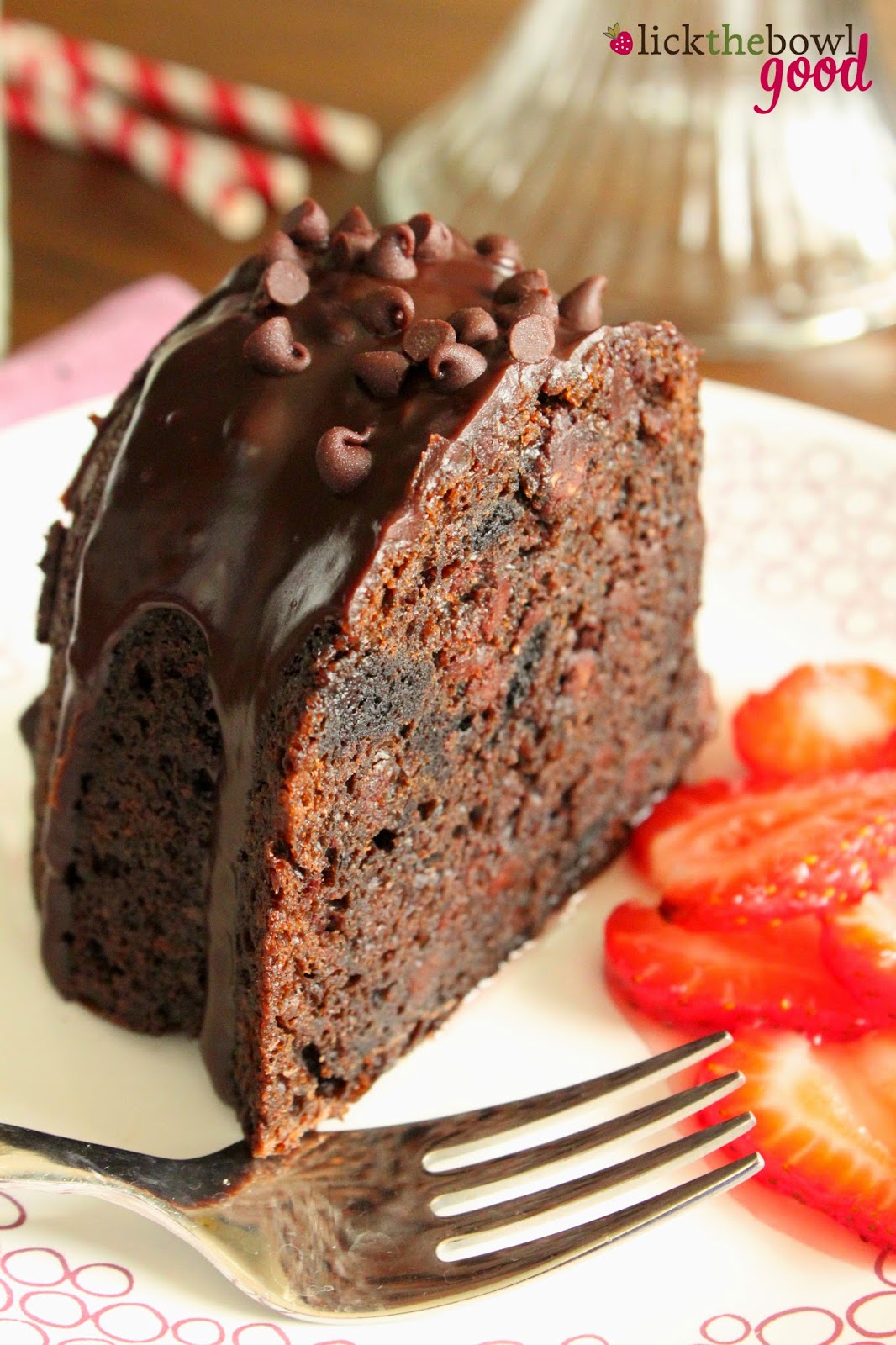 Chocolate Fudge Oreo Bundt Cake